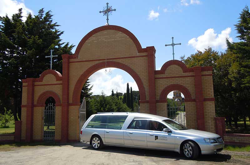 victoria-funerals-vehicles-03